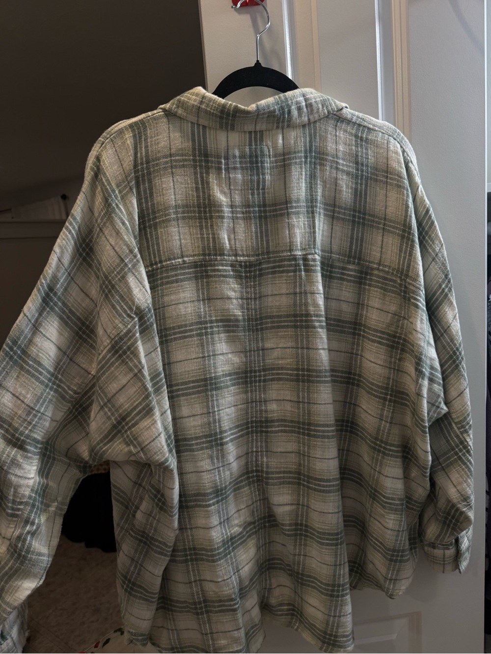 American Eagle Quarter Button Flannel - Picture 5 of 7